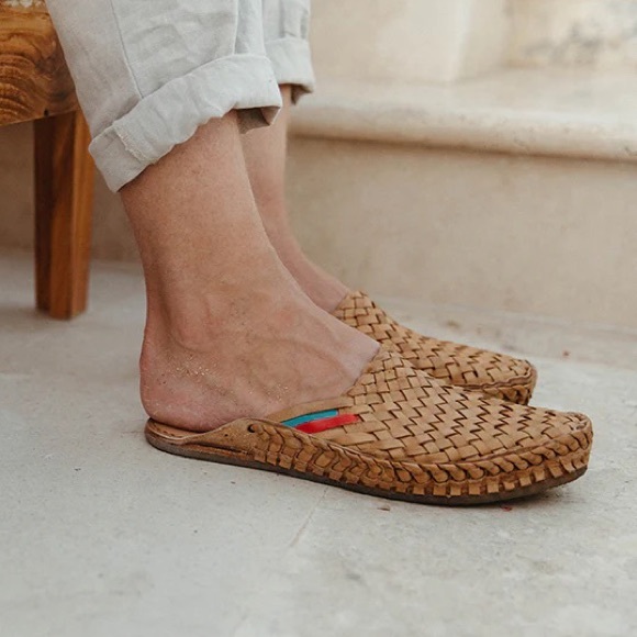 mohinders Woven Slide in Natural + Stripes - Picture 2 of 9